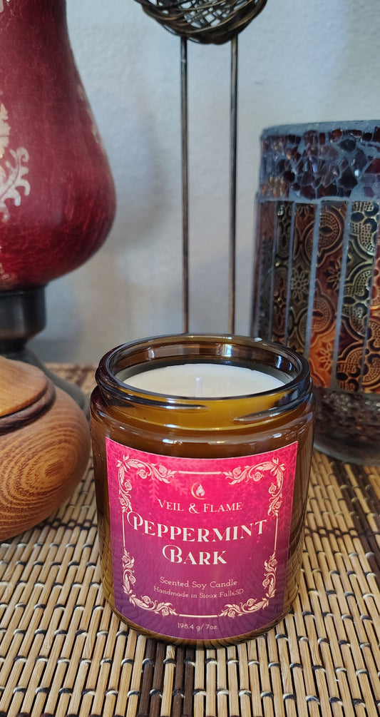 Peppermint Bark Candle – Mint Chocolate Holiday Scent Cozy Christmas Soy Candle