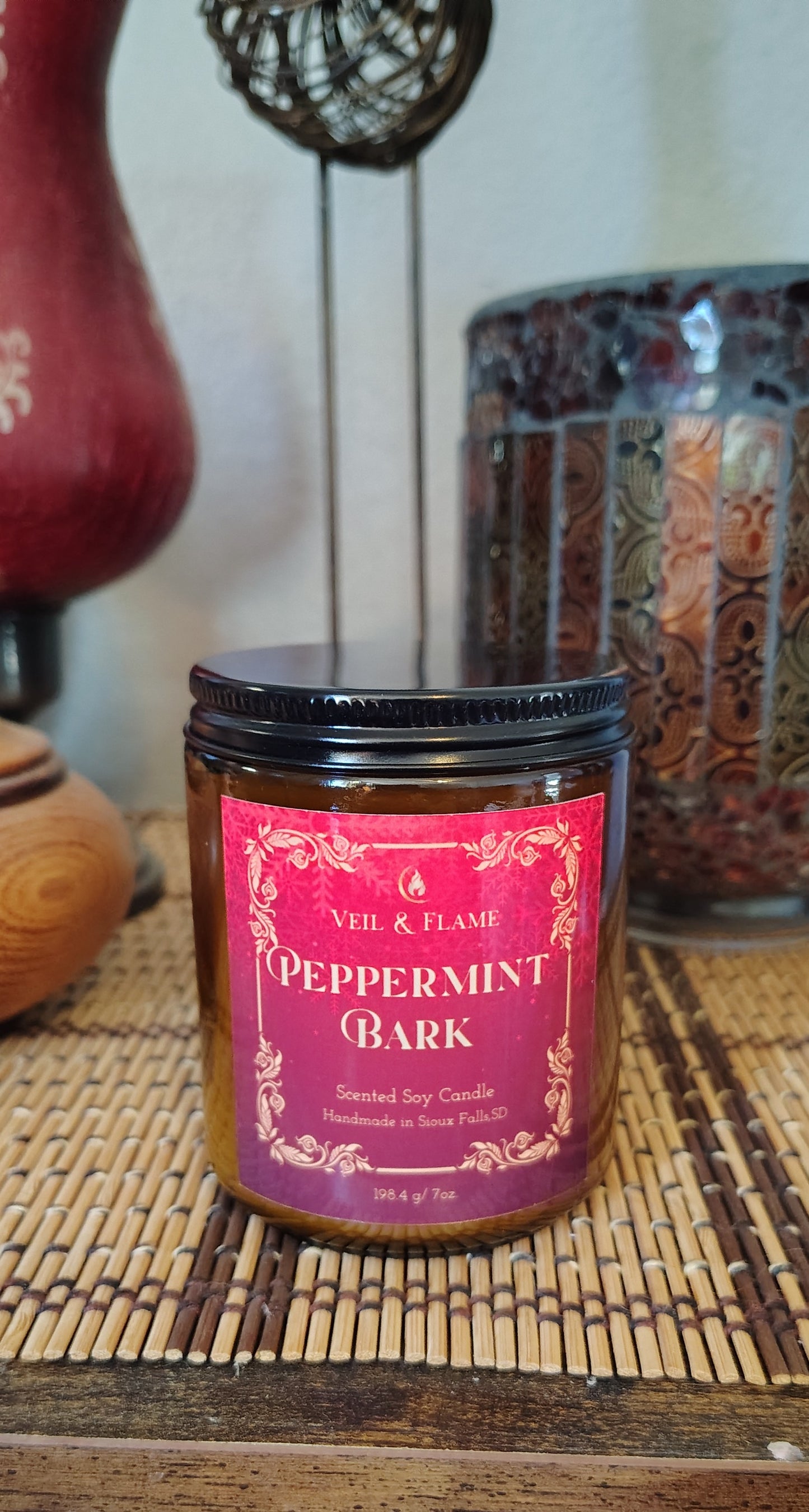Peppermint Bark Candle – Mint Chocolate Holiday Scent Cozy Christmas Soy Candle