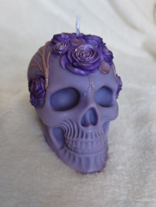 Skull candle with floral details | Soy blend wax | Unscented | Customizations available
