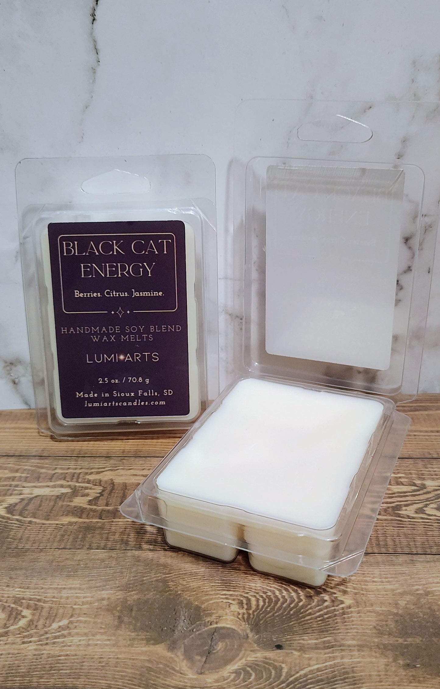 Black Cat Energy Wax Melt - Berries, Fruity